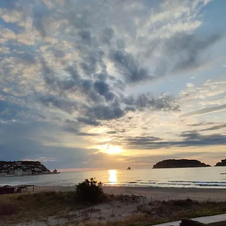 Pis A Peu De Platja Amb Vistes Apartment