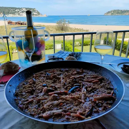 Pis A Peu De Platja Amb Vistes